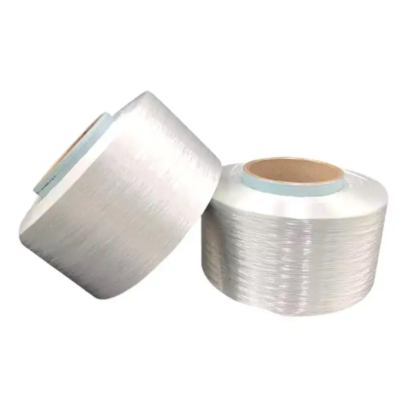 औद्योगिक कपड़ा उत्पादन में हॉट मेल्ट पॉलिएस्टर यार्न का उपयोग कैसे किया जाता है?